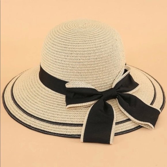 Primrose Signature Boutique Accessories - 🎇🎇SUPER CUTE !!!  BEIGE RIBBONED STRAW HAT